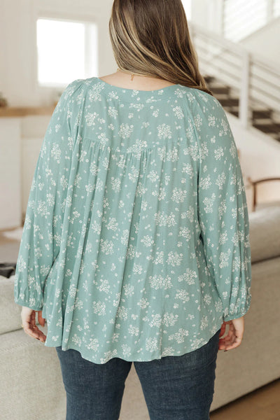 Newberry V neck In Sage