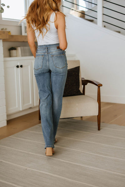 Judy Blue Slit Hem Straight Jeans