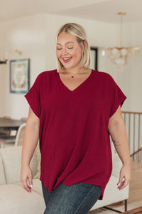 Crinkle V-Neck Top in Wine